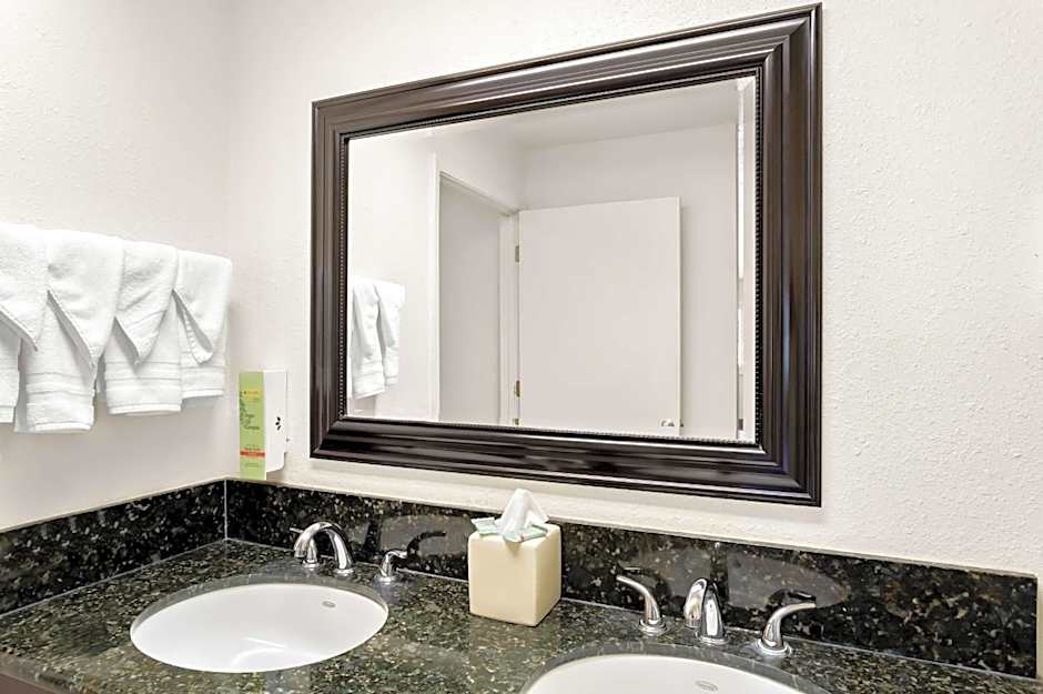 SureStay Plus Hotel by Best Western Susanville