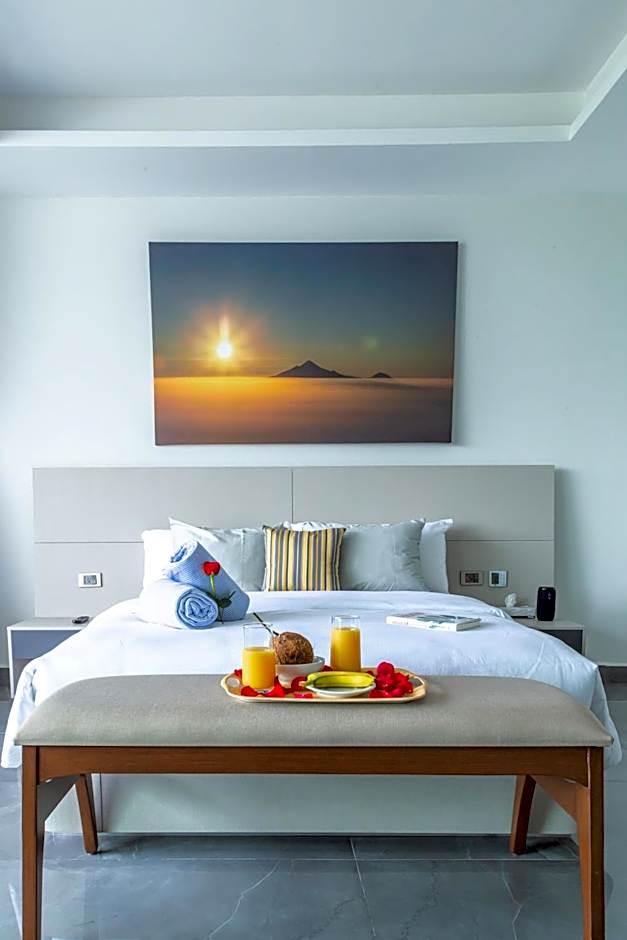 Fabulous & Exclusive Apartments With Sea View Pool BBQ Garden
