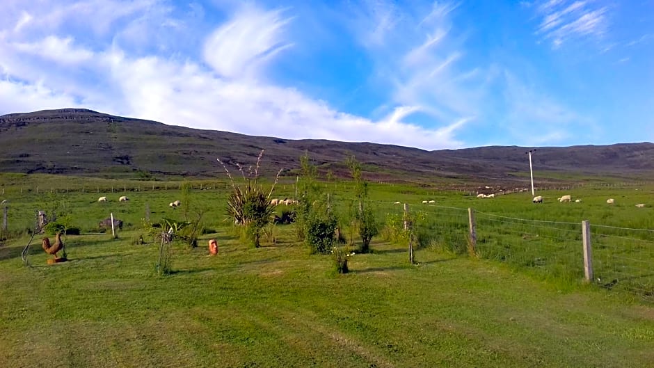 Tigh A Raoin – Portree