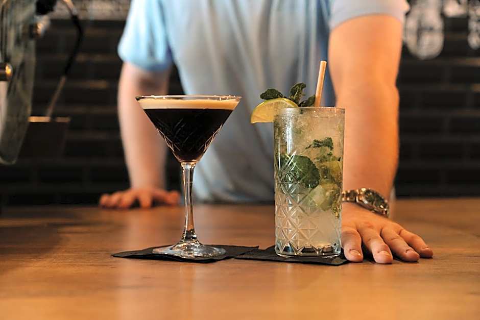 MAX BROWN HOTEL CANAL DISTRICT