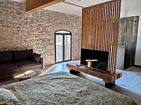 CARILLON-Double-de Luxe-Douche-Vue sur Jardin