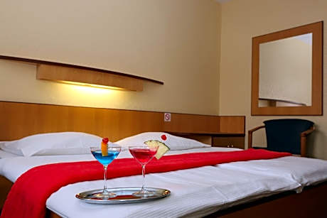 Family Room with Private External Bathroom