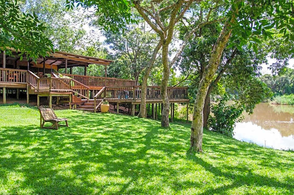 Hippo Waterfront Lodge