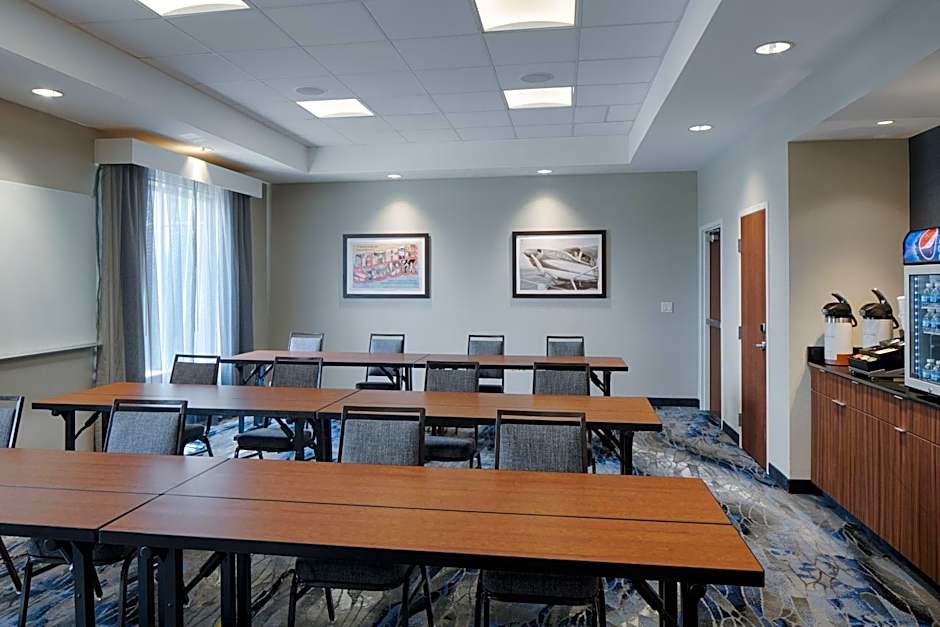 Fairfield Inn & Suites by Marriott Columbus Airport