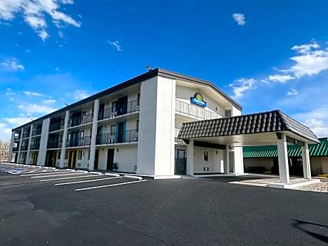 Days Inn by Wyndham Farmington NM