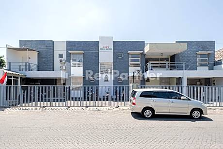 Dukuh Kupang Residence Mitra RedDoorz