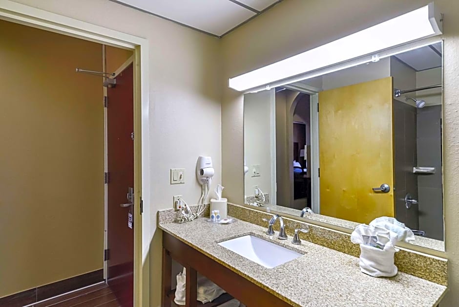Quality Suites