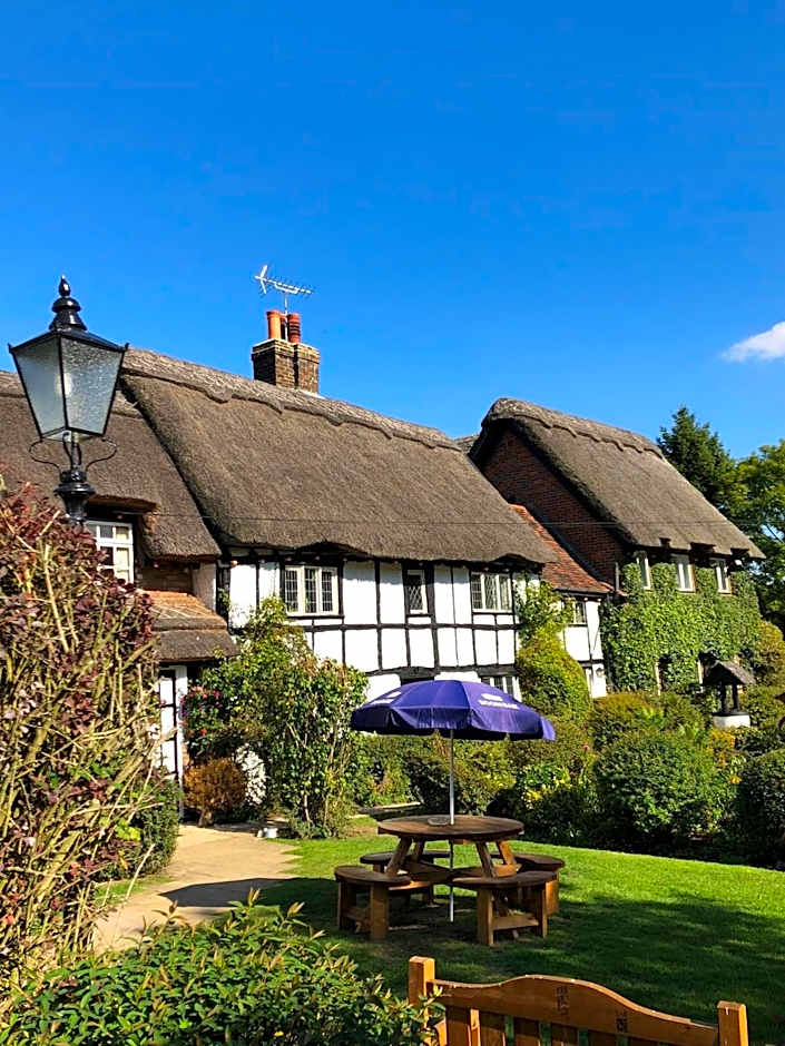 Old Hunters Lodge Whipsnade Limited