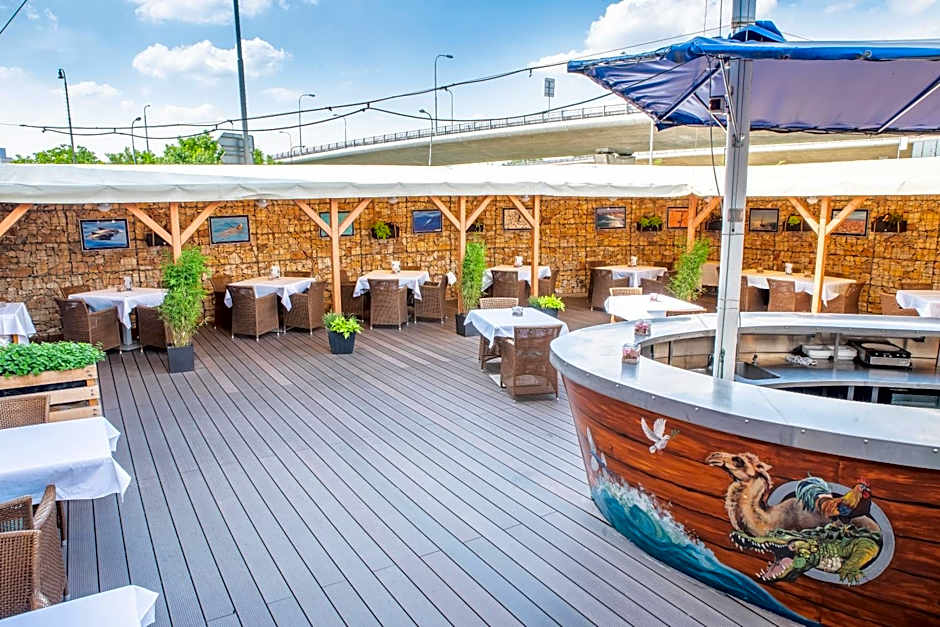 Restaurant & Design Hotel Noem Arch