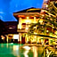 Super OYO Townhouse Oak Maxi Hotel Legian