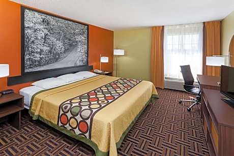 Deluxe King Room - Non-Smoking