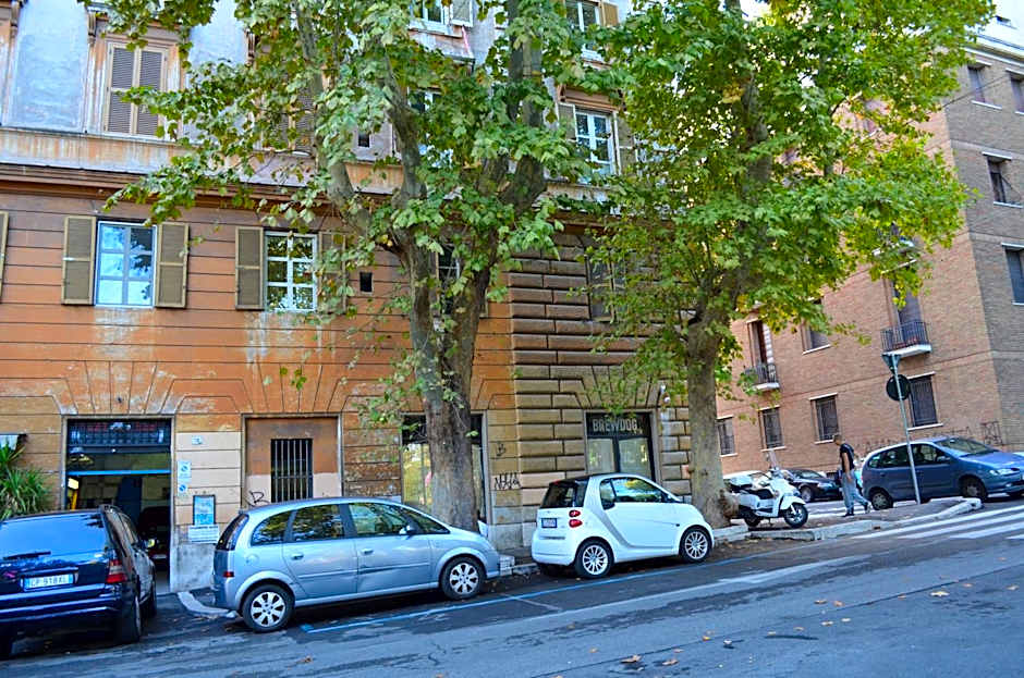 Domus Chiara al Colosseo