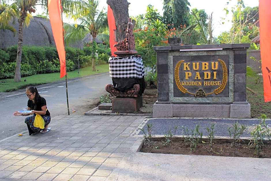Kubu Padi Wooden House
