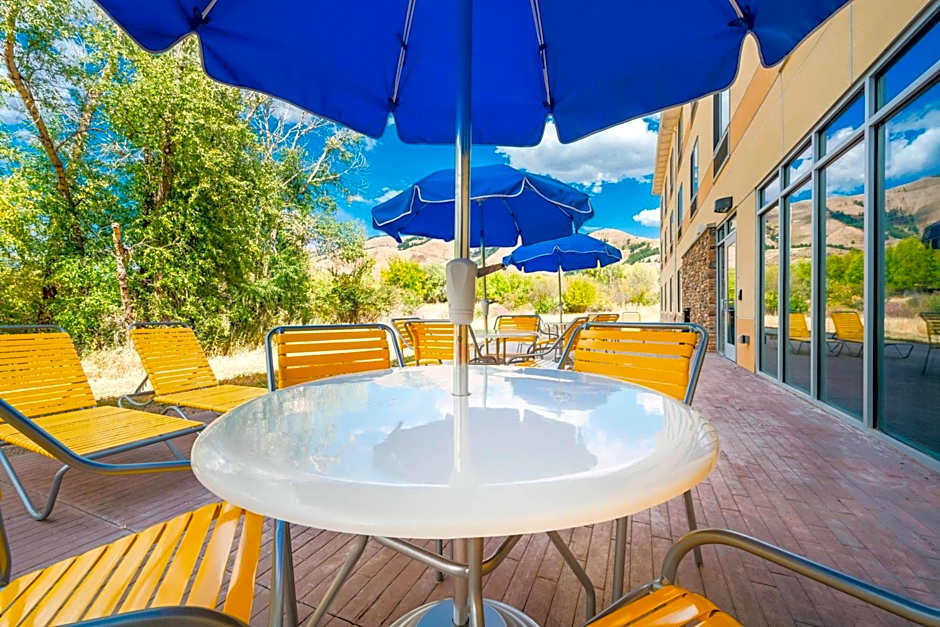 Fairfield Inn & Suites by Marriott Afton Star Valley
