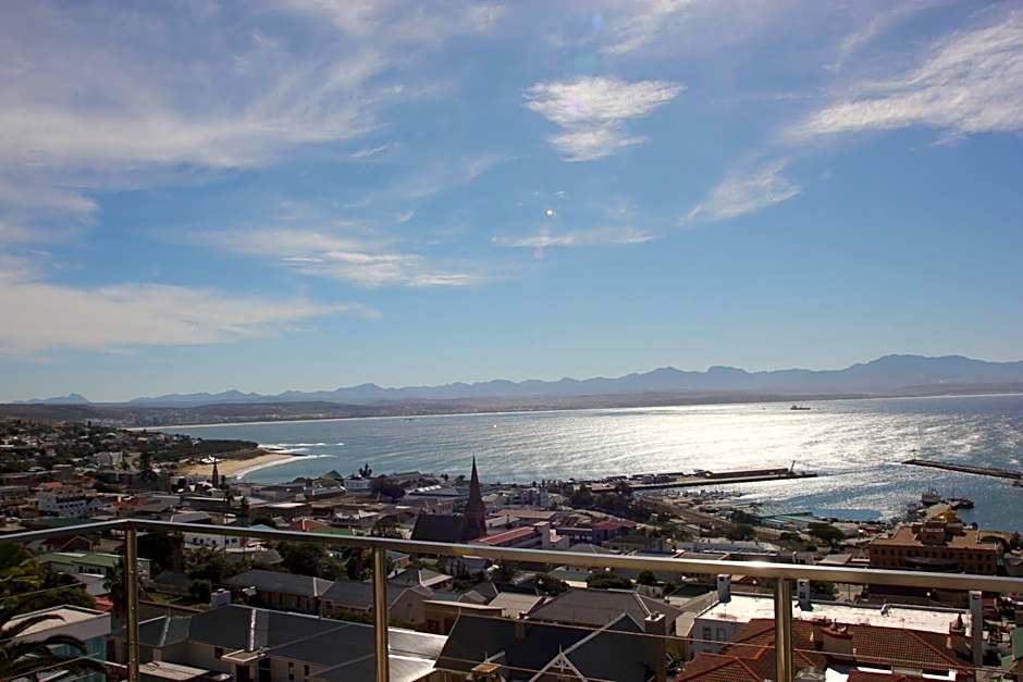 3ColoursBlue Guest House