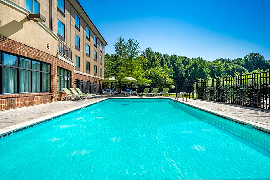 Holiday Inn Express Hotel & Suites-North East By IHG