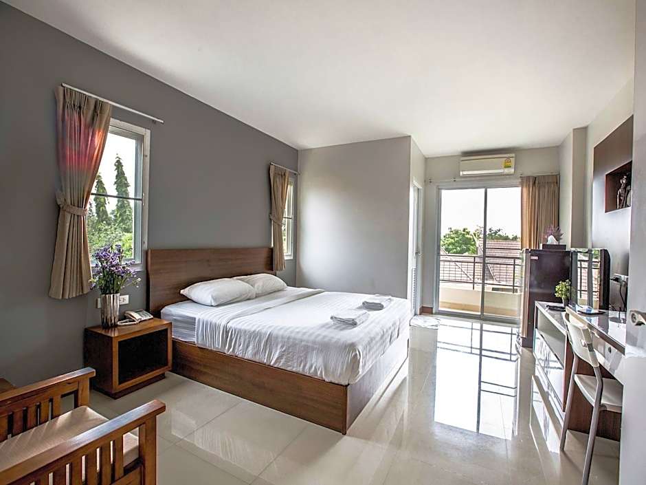 Central Place Serviced Apartment