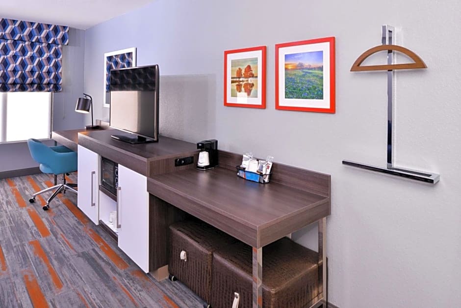 Hampton Inn By Hilton & Suites Legacy Park-Frisco