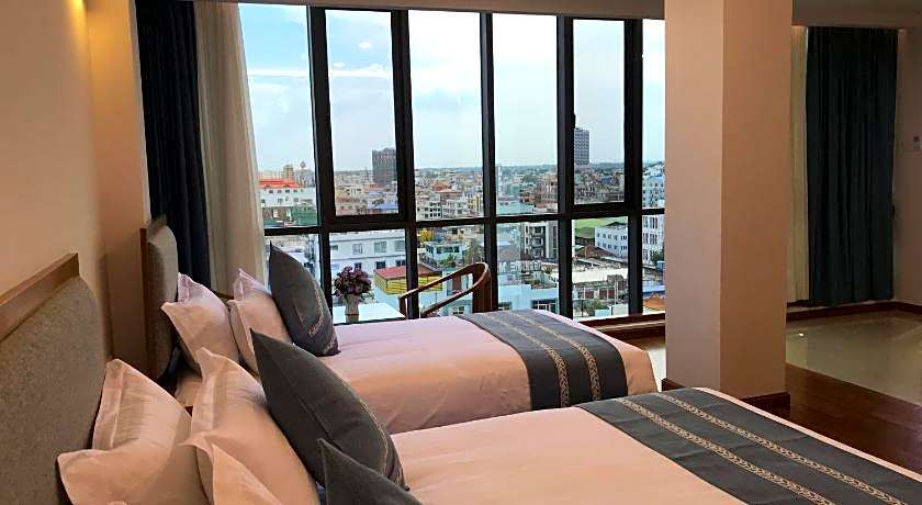 Dragon Phoenix Hotel