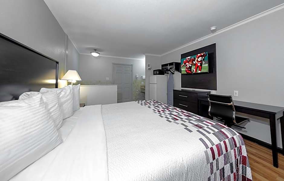 Red Roof Inn Arlington - Entertainment District