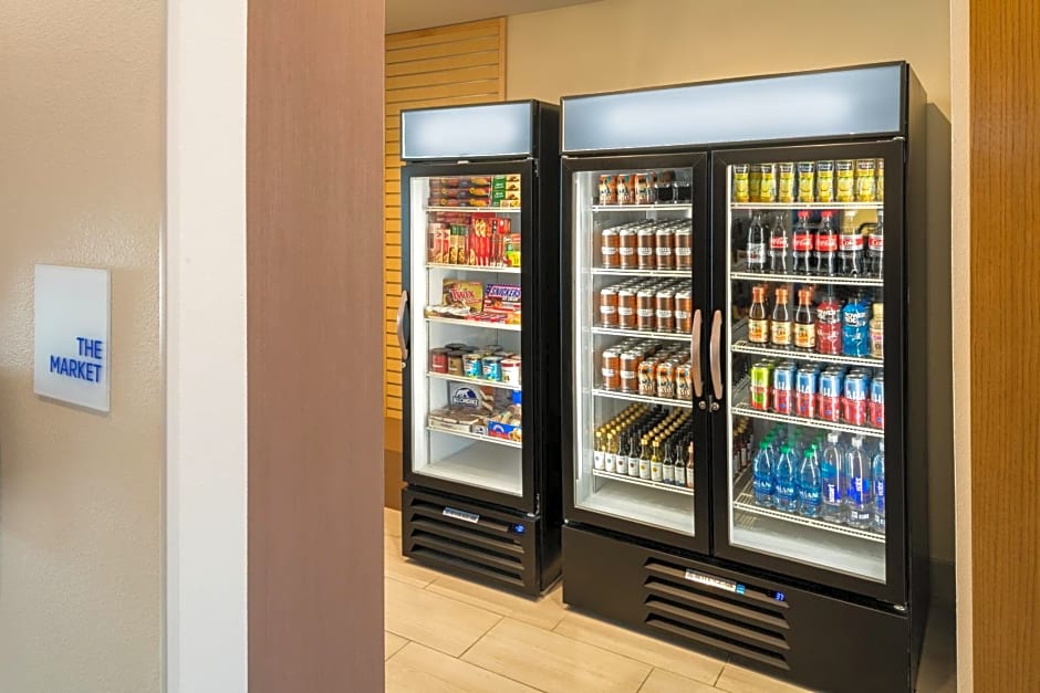 Holiday Inn Express & Suites - Bend South, an IHG Hotel
