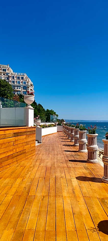 Sea Point La Mer