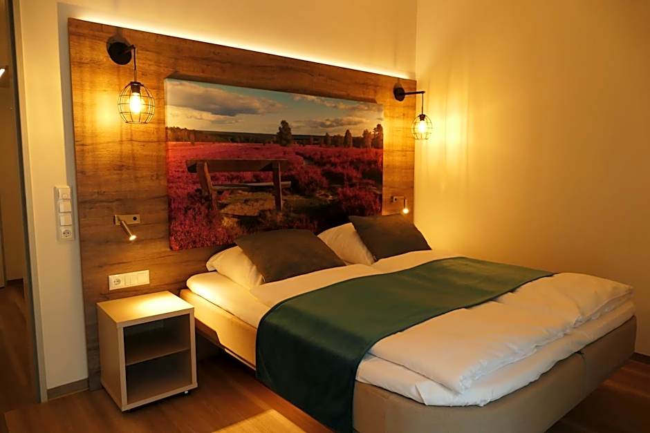 Meyn's Apartments & Hotel