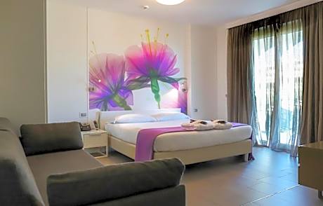 Glamor Double Room
