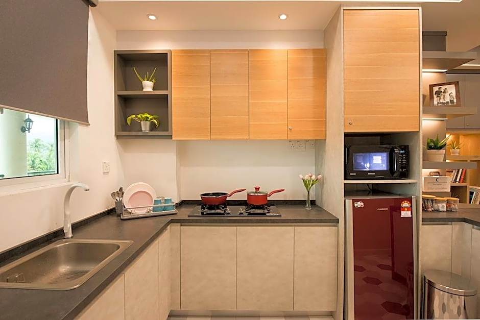 Kuah Town Service Suite Apartment @ Century Suria