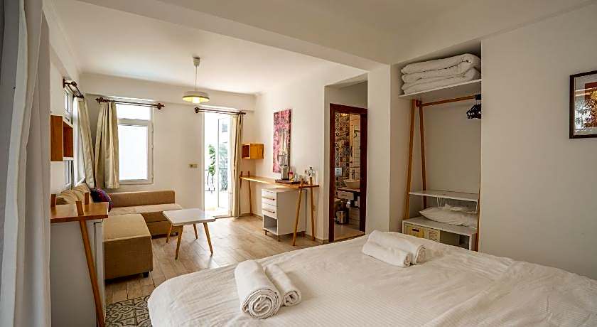 Hideaway Hotel