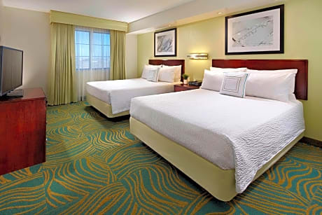 Suite, 1 Bedroom (2 Queen Beds and 1 Double Sofa Bed)