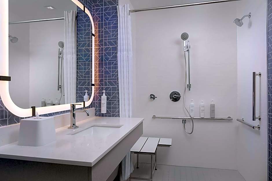 Homewood Suites by Hilton Newport Cincinnati