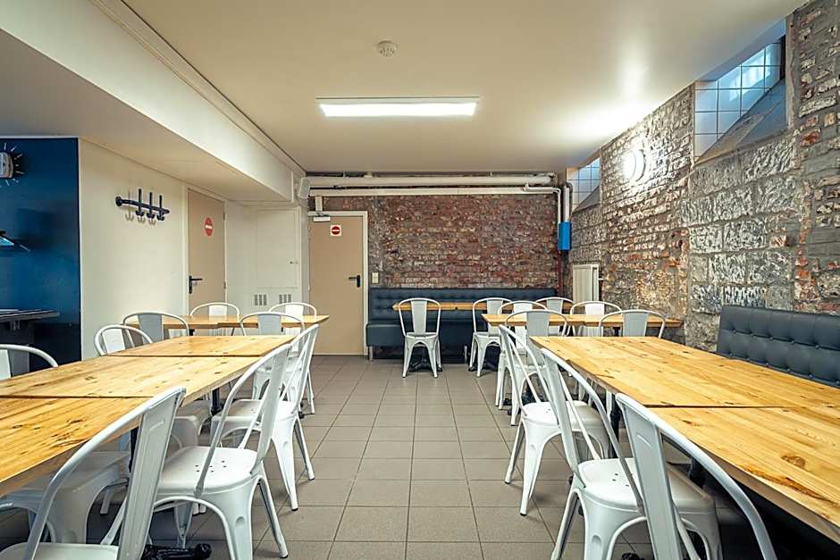 Auberge de Jeunesse de Tournai - Youth Hostel