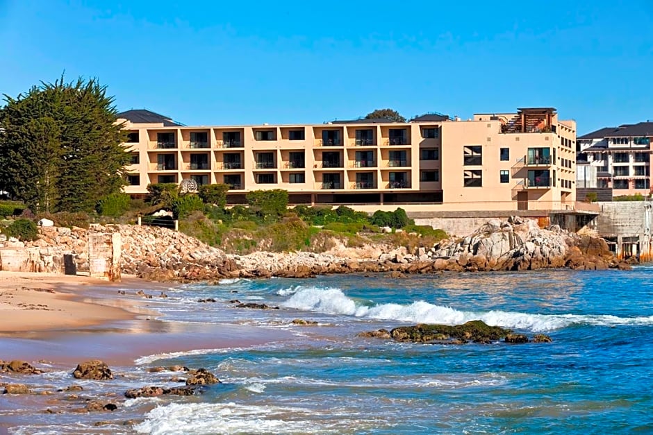Monterey Bay Inn