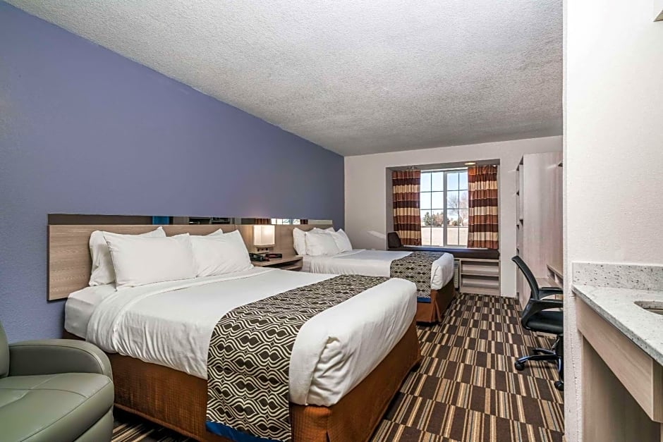 Microtel Inn & Suites by Wyndham Rochester North Mayo Clinic