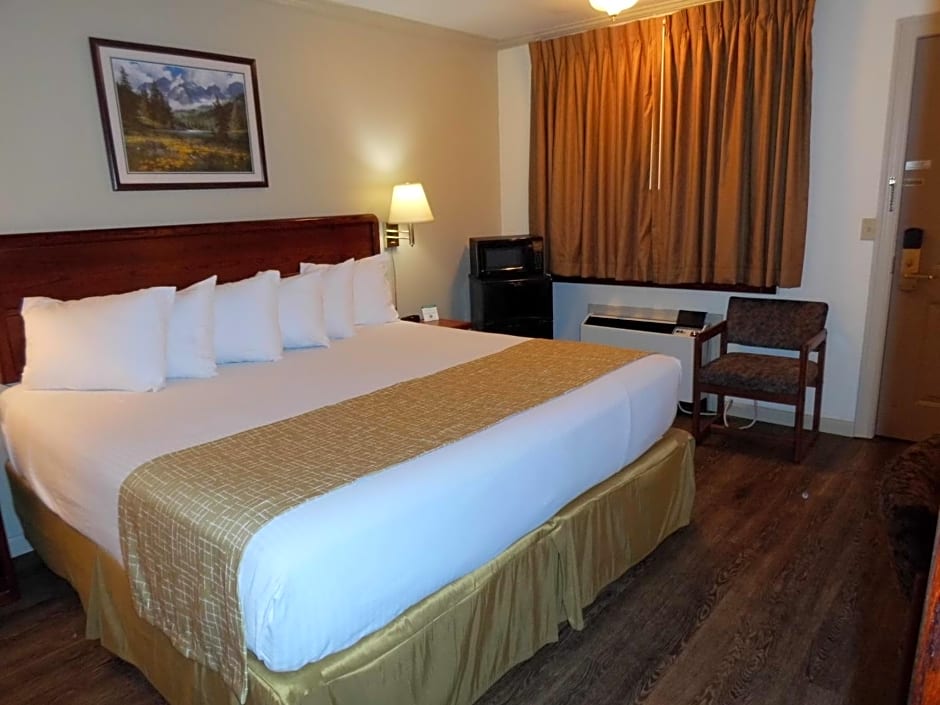 Travelodge by Wyndham Livingston