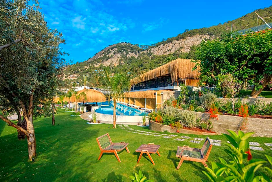 Morina Deluxe Hotel