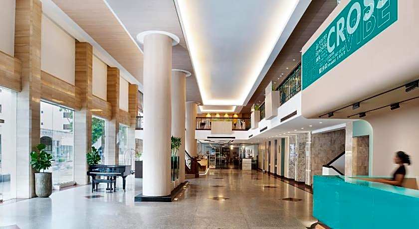 Cross Vibe Bangkok Srinakarin