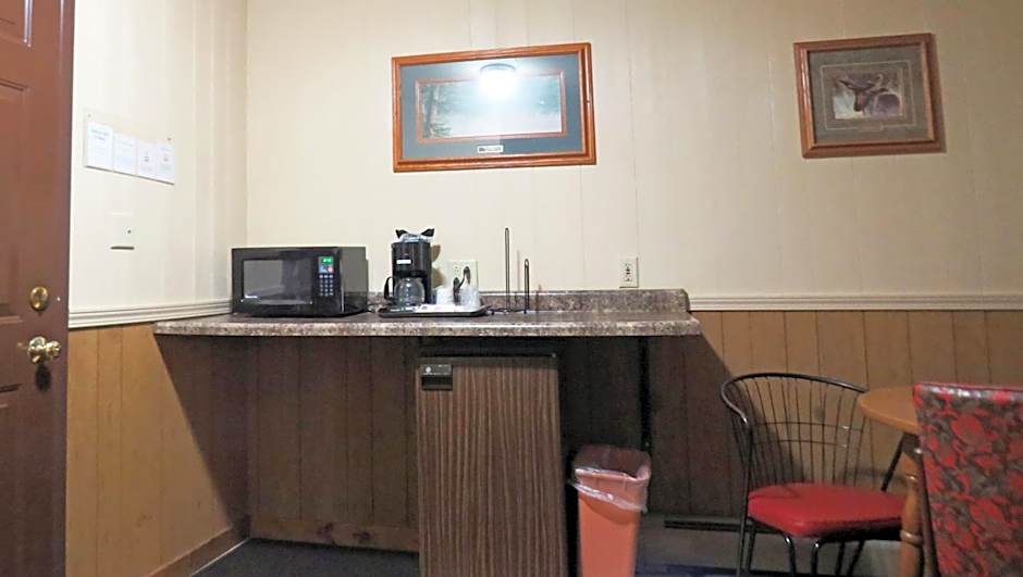 Indianhead Ironwood Hotel