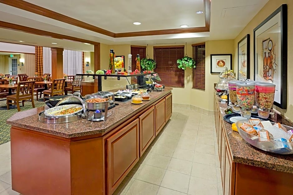 Staybridge Suites-Philadelphia/Mount Laurel