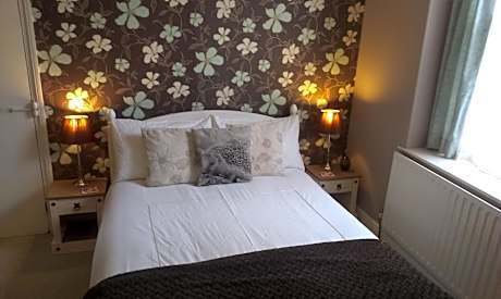 Double Room with Shower