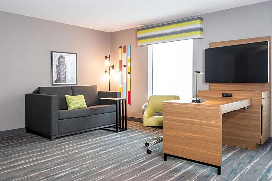 Hampton Inn & Suites Chicago/St. Charles