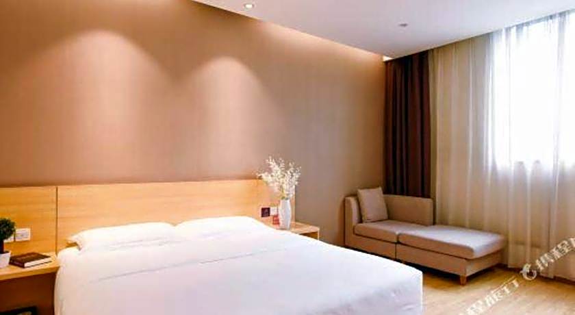 7 Days Premium Chongqing Longtou Temple North Railway Station Center