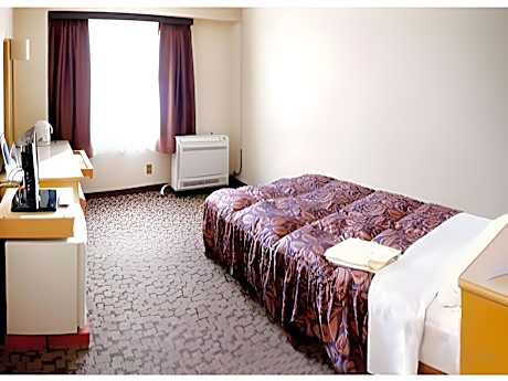 Small Double Bed Non Smoking