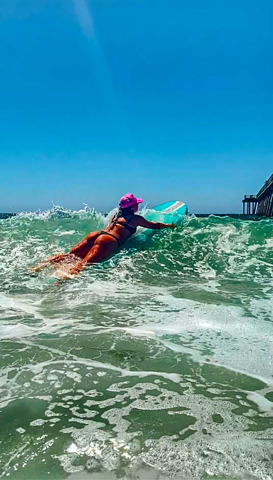 ITH Surf City Hostel Hermosa Beach
