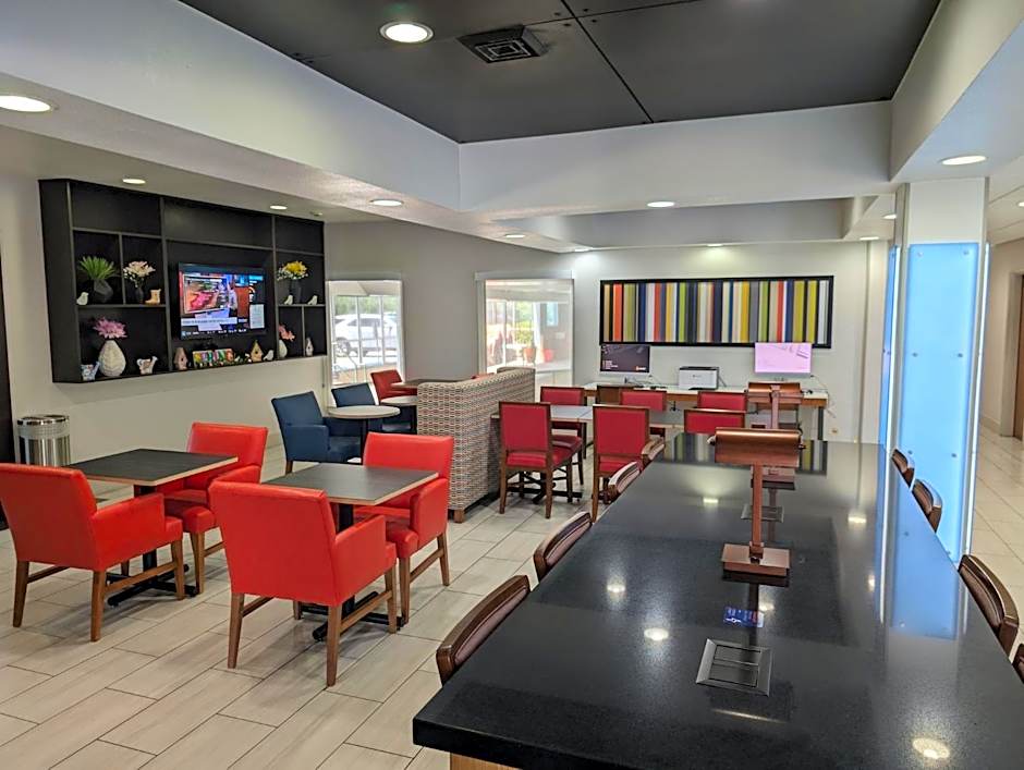 Holiday Inn Express Hotel & Suites El Dorado By IHG