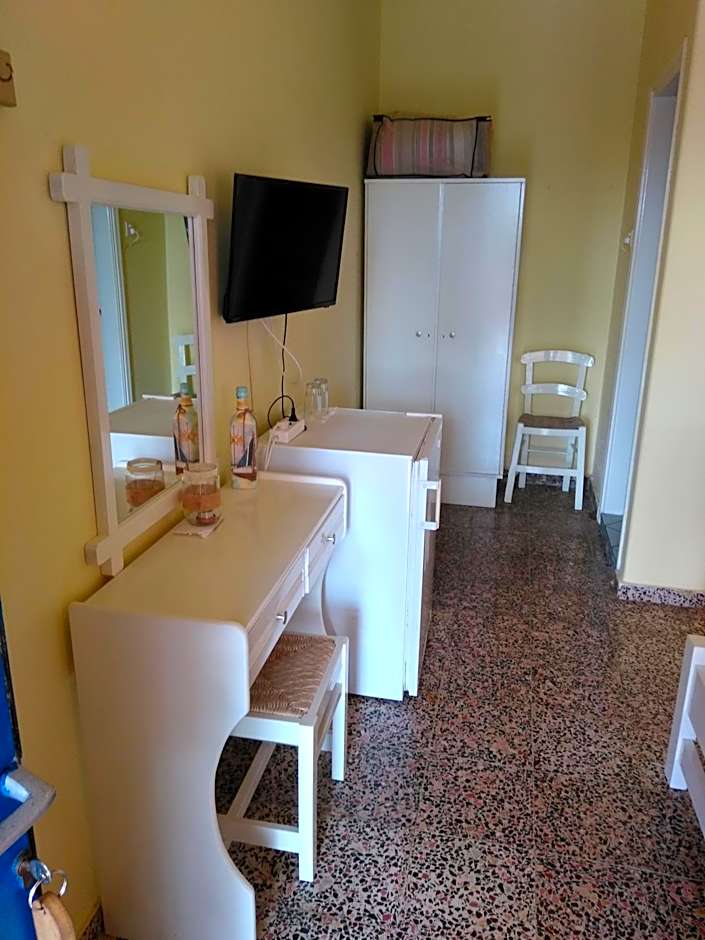 Rooms Apostolis