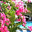 Baia Degli Aranci Suite & Apartments