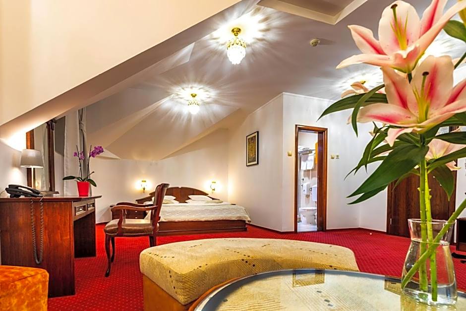 Garni Hotel Royal Crown