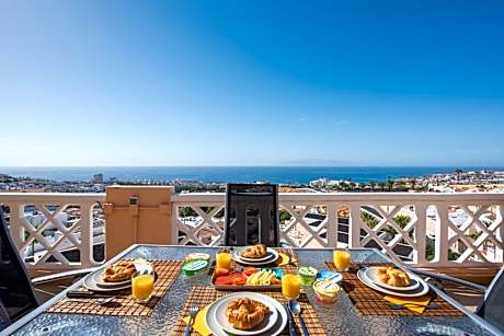 109 Penthouse , incredible view, Marco